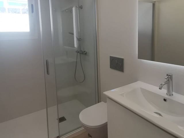 Ático de 2 habitaciones en Torrevieja en venta con piscina - 459.000 € (Ref: 9476188)