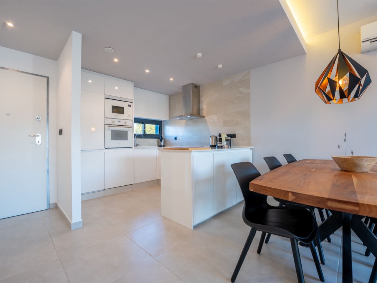 3 bedroom Apartment for sale in El Raso with pool - € 289,900 (Ref: 9491444)