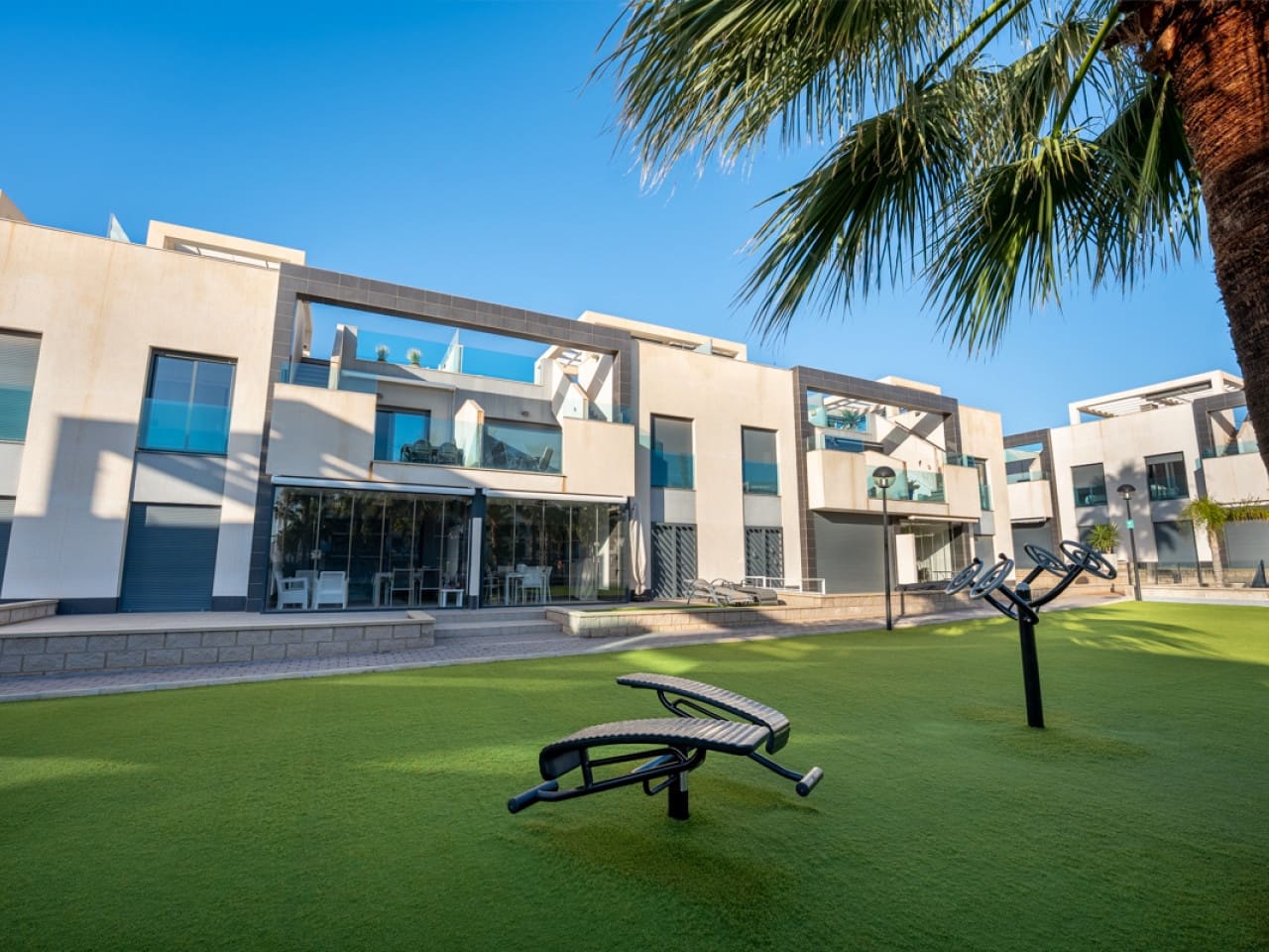 3 bedroom Apartment for sale in El Raso with pool - € 289,900 (Ref: 9491444)