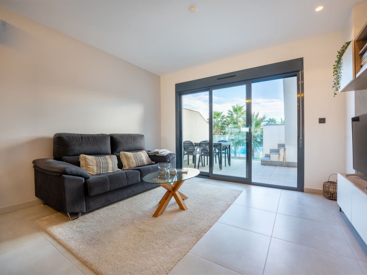 3 bedroom Apartment for sale in El Raso with pool - € 289,900 (Ref: 9491444)