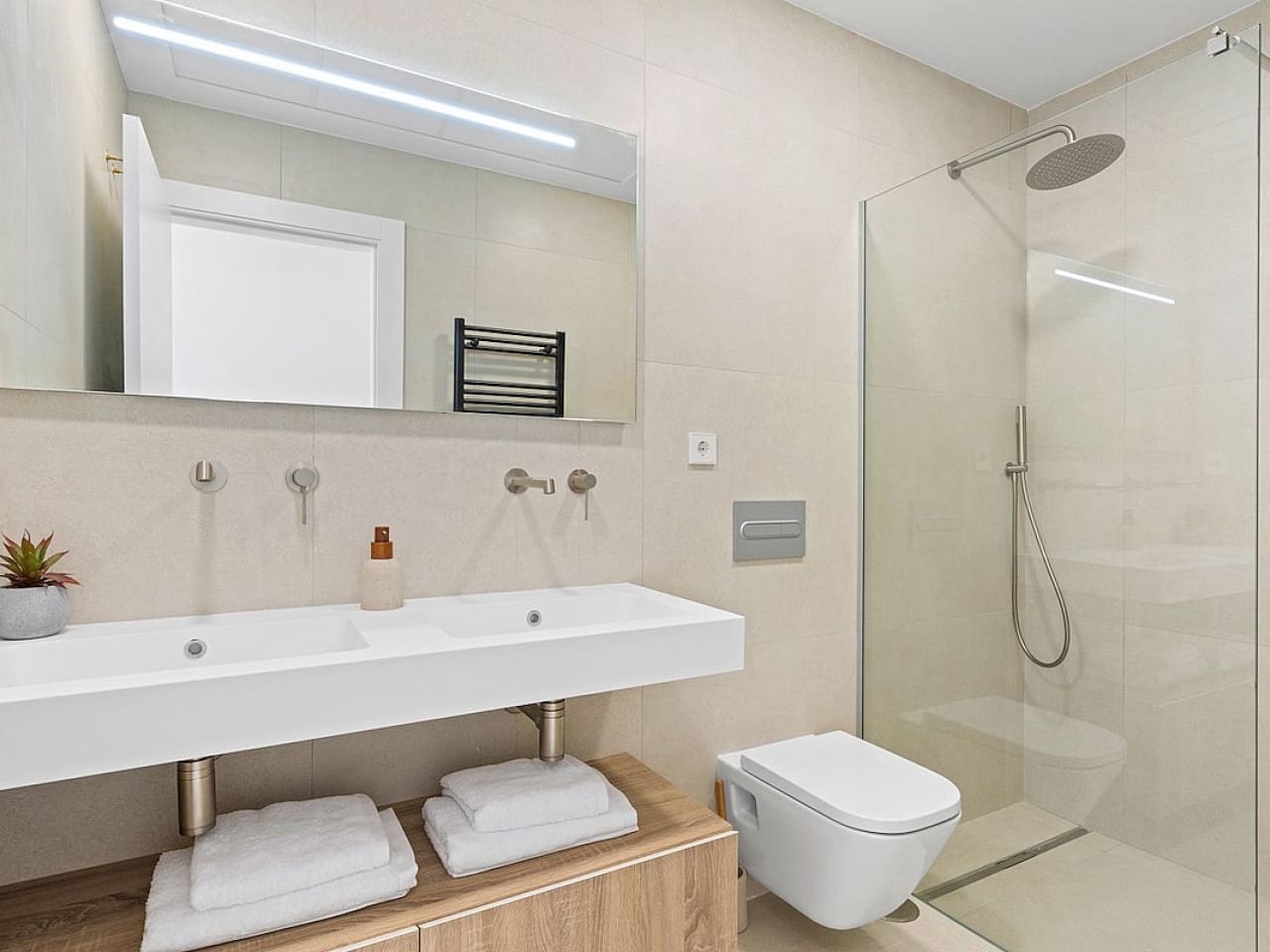 3 bedroom Villa for sale in Los Alcazares with pool - € 689,900 (Ref: 9508969)