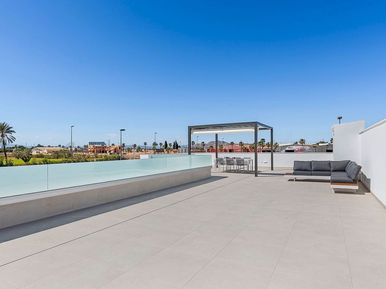 3 bedroom Villa for sale in Los Alcazares with pool - € 689,900 (Ref: 9508969)