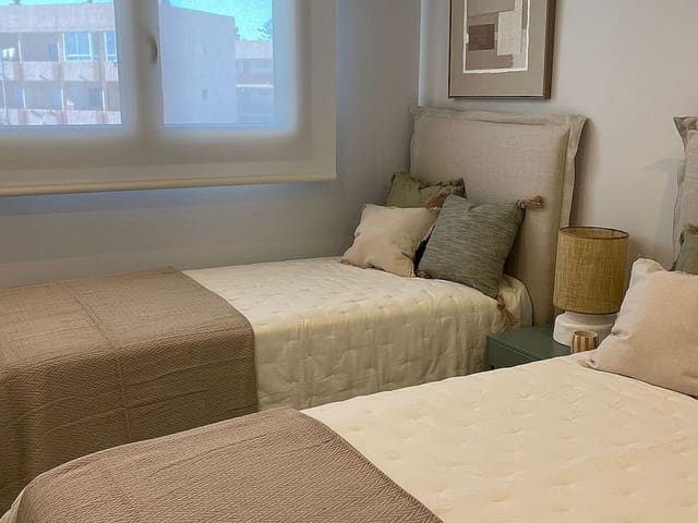 3 slaapkamer Appartement te koop in Mil Palmeras, Pilar de la Horadada met zwembad garage - € 329.000 (Ref: 9516003)