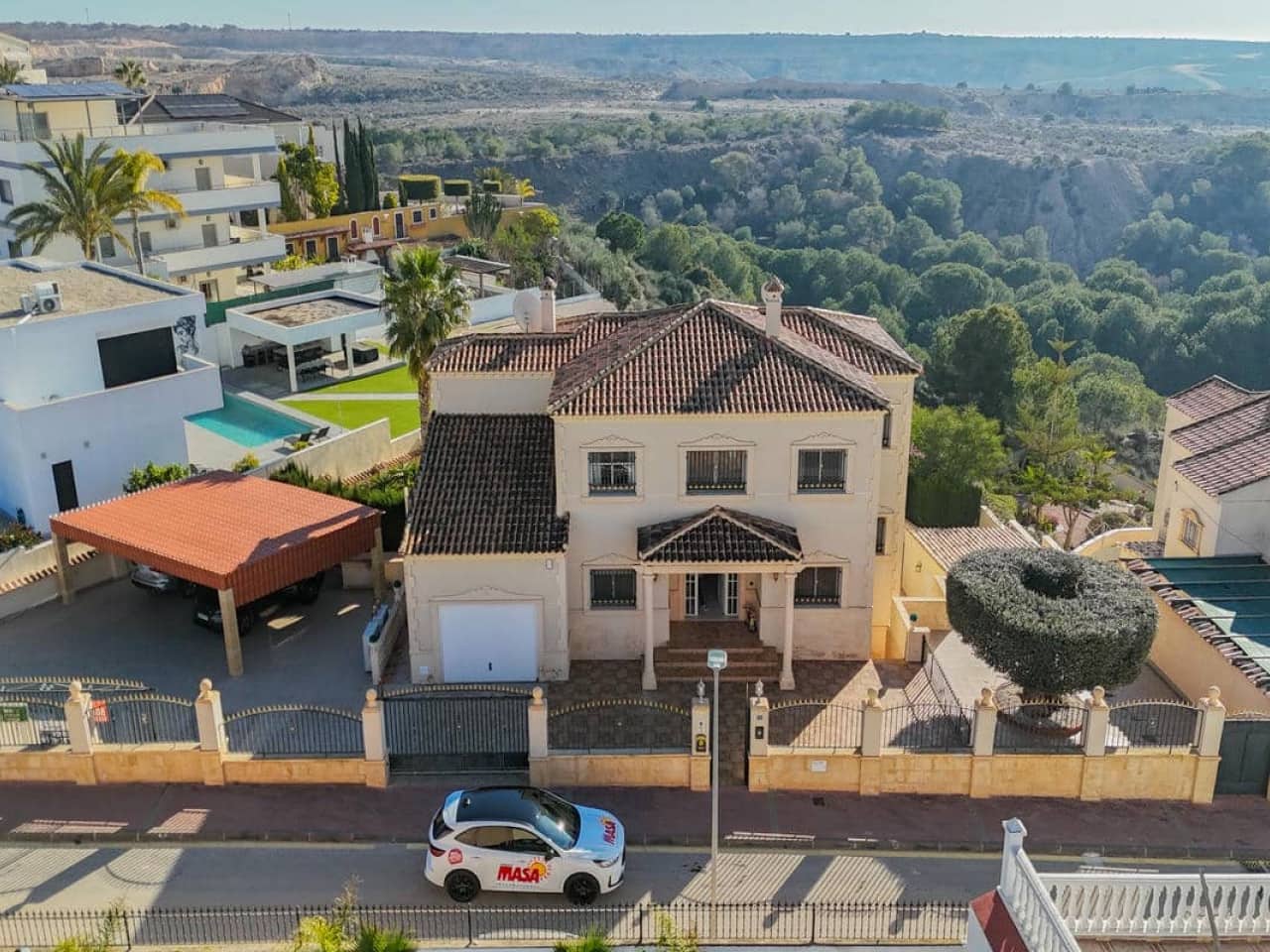 9 sypialnia Willa na sprzedaż w San Fulgencio z basenem - 849 000 € (Ref: 9548548)