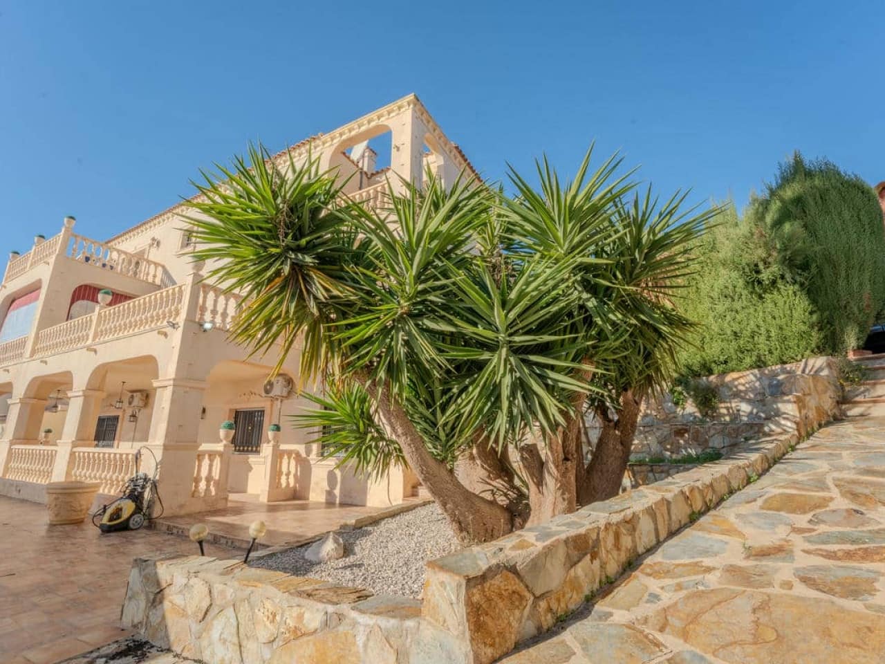 9 sypialnia Willa na sprzedaż w San Fulgencio z basenem - 849 000 € (Ref: 9548548)