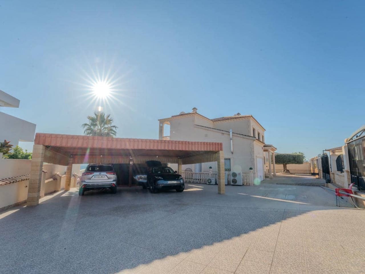 9 sypialnia Willa na sprzedaż w San Fulgencio z basenem - 849 000 € (Ref: 9548548)