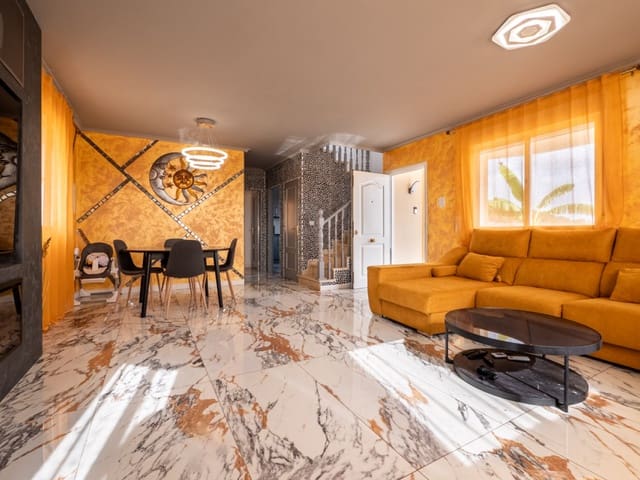 4 makuuhuone Huvila myytävänä paikassa San Miguel de Salinas mukana uima-altaan - 299 000 € (Ref: 9548549)