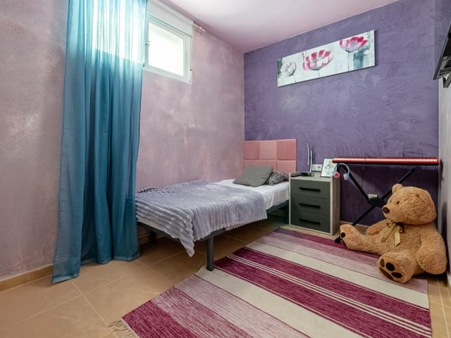 4 makuuhuone Huvila myytävänä paikassa San Miguel de Salinas mukana uima-altaan - 299 000 € (Ref: 9548549)