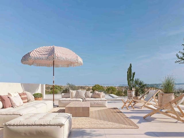 3 makuuhuone Huvila myytävänä paikassa Orihuela Costa, Orihuela mukana uima-altaan - 1 395 000 € (Ref: 9562147)