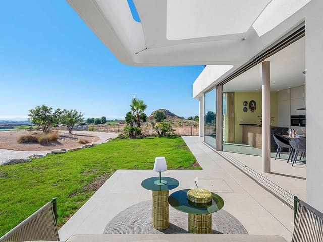 3 quarto Moradia para venda em El Valle Golf Resort, Múrcia cidade com piscina garagem - 640 000 € (Ref: 9596440)