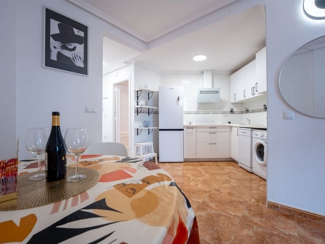 2 soveværelse Lejlighed til salg i Torrevieja med swimmingpool - € 180.000 (Ref: 9608318)