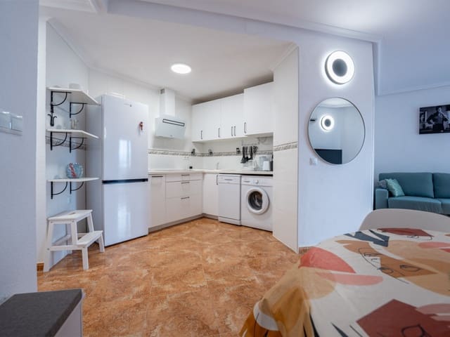 2 soveværelse Lejlighed til salg i Torrevieja med swimmingpool - € 180.000 (Ref: 9608318)