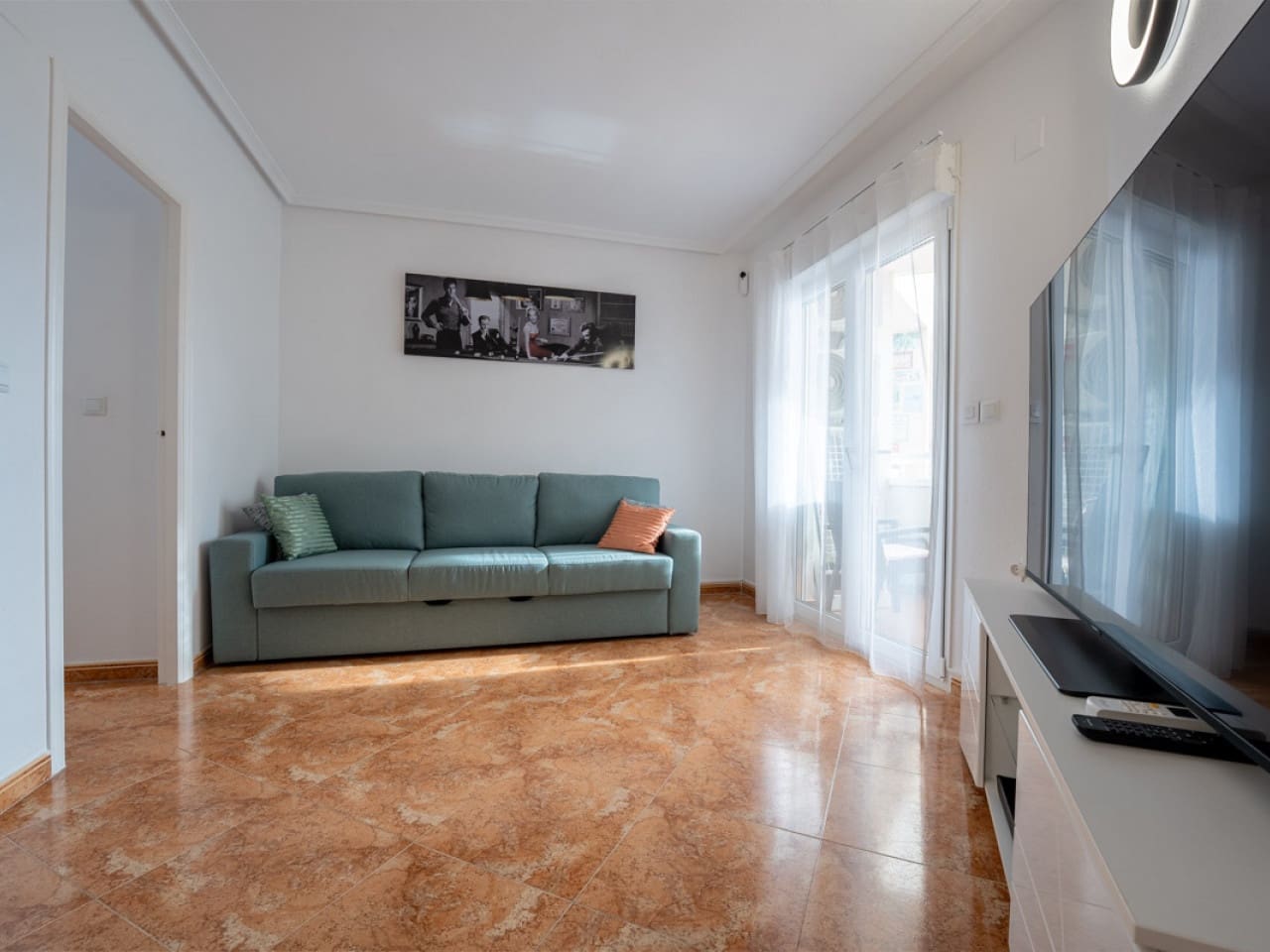 2 bedroom Apartment for sale in Torrevieja with pool - € 180,000 (Ref: 9608318)