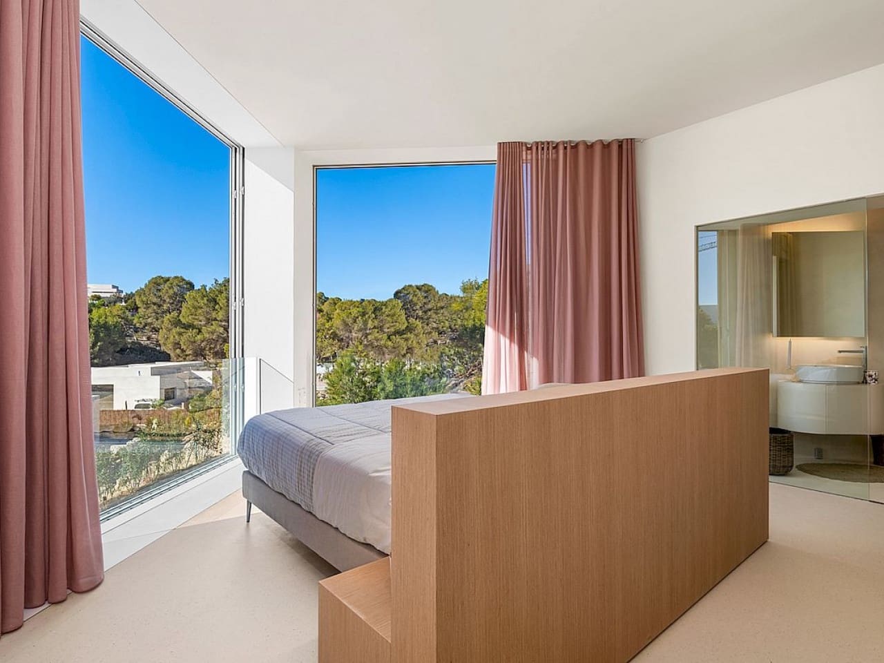 3 bedroom Villa for sale in Orihuela Costa with pool - € 2,365,000 (Ref: 9630400)