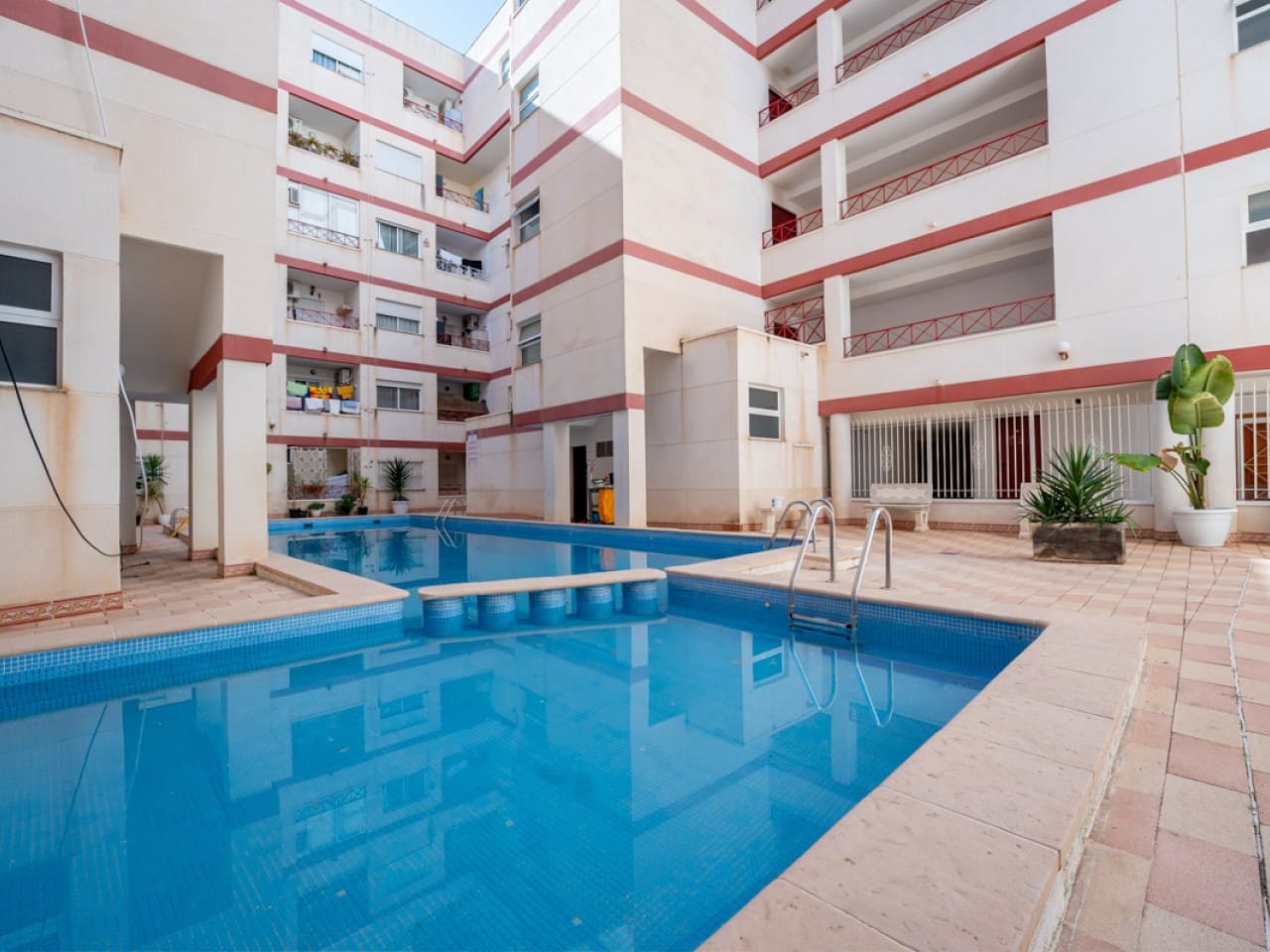 2 camera da letto Appartamento in vendita in Torrevieja con piscina garage - 129.900 € (Rif: 9645452)