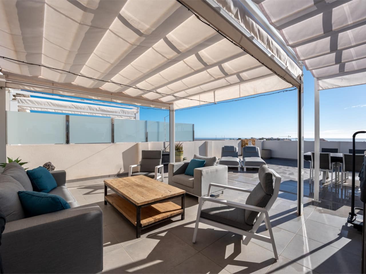 2 bedroom Apartment for sale in Orihuela Costa with pool - € 375,000 (Ref: 9656349)