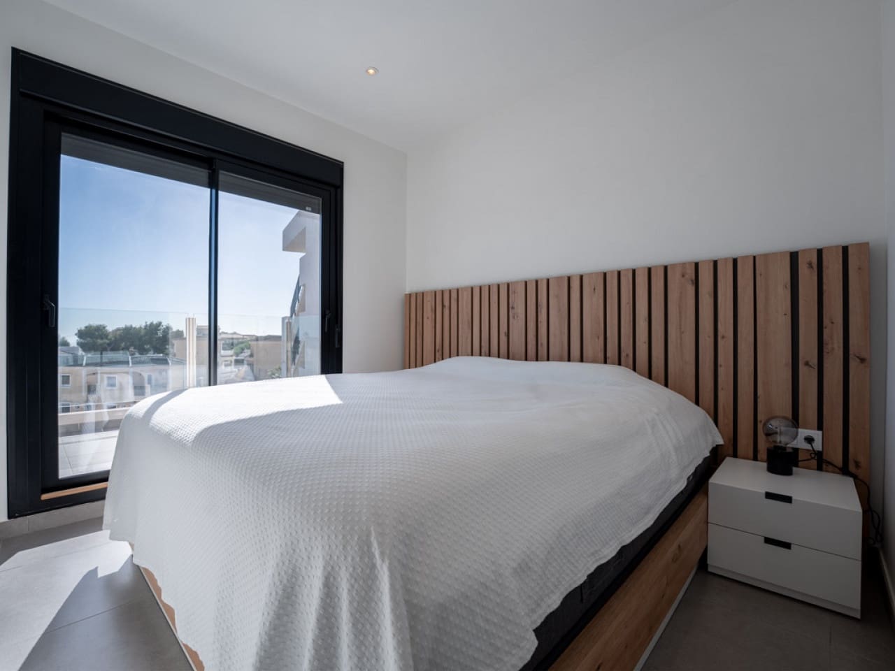 2 bedroom Apartment for sale in Orihuela Costa with pool - € 375,000 (Ref: 9656349)