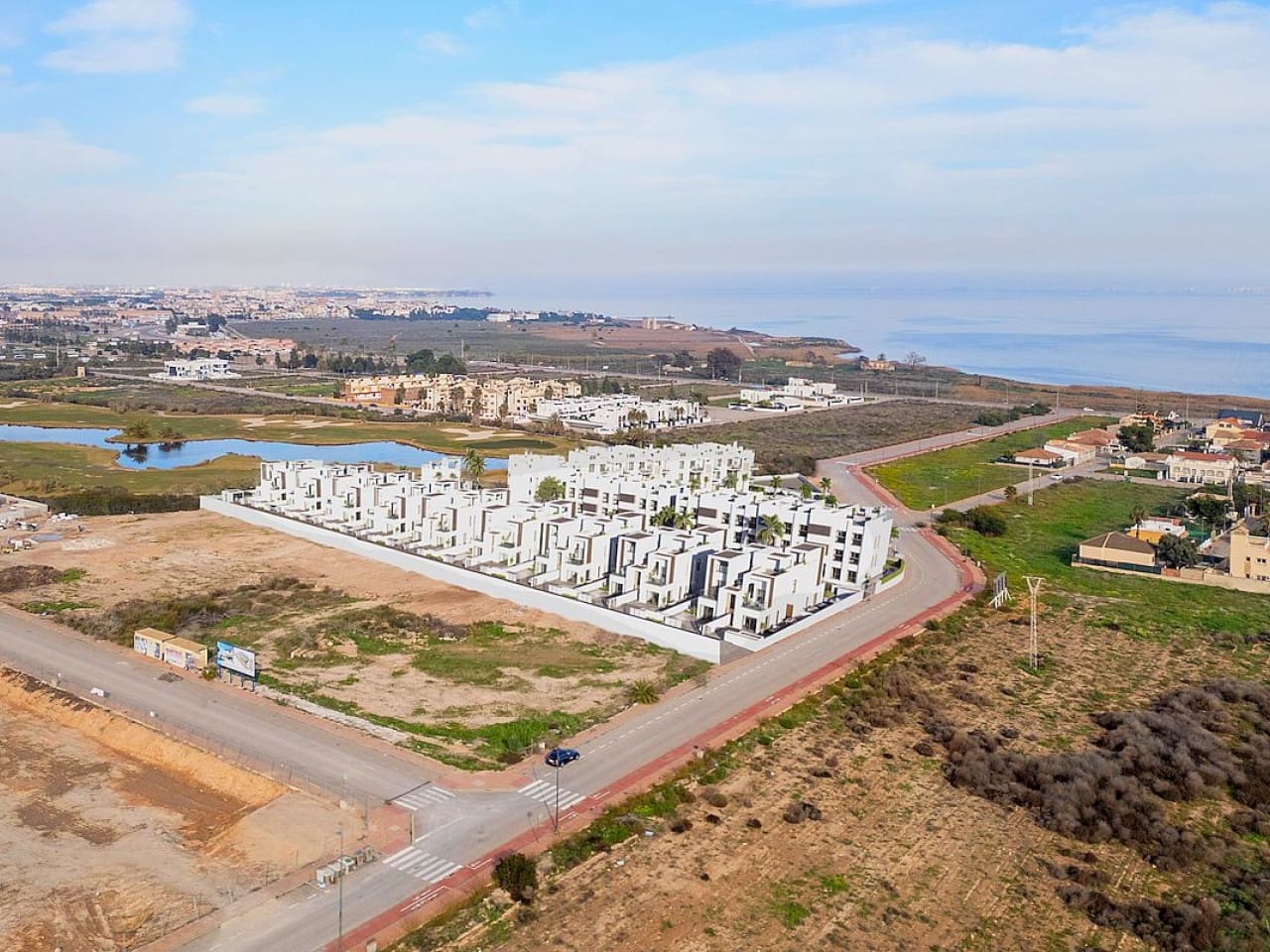 3 bedroom Apartment for sale in Los Alcazares with pool - € 369,000 (Ref: 9712404)