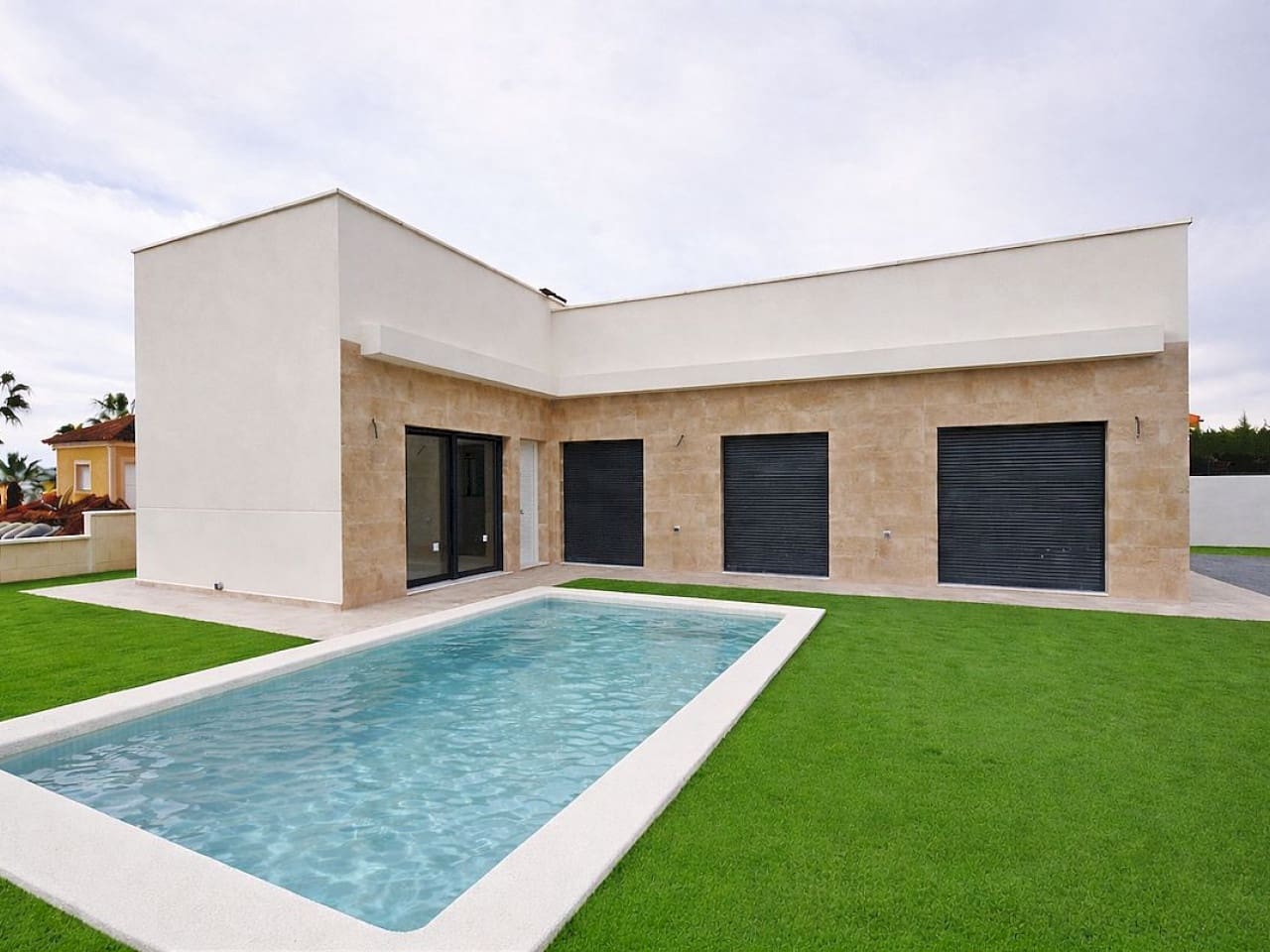 4 bedroom Villa for sale in Mazarron with pool - € 299,000 (Ref: 9722194)