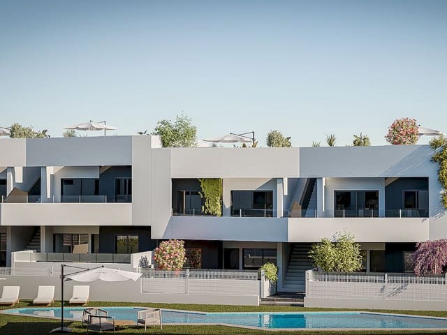 2 chambre Villa/Maison Mitoyenne à vendre à San Miguel de Salinas avec piscine - 244 900 € (Ref: 9732463)