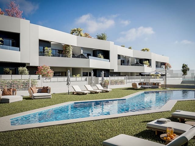 2 chambre Villa/Maison Mitoyenne à vendre à San Miguel de Salinas avec piscine - 244 900 € (Ref: 9732463)