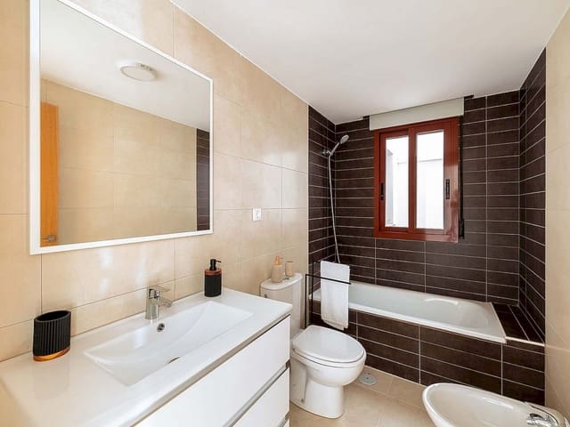 2 bedroom Apartment for sale in Avileses, Murcia city - € 100,000 (Ref: 9739092)