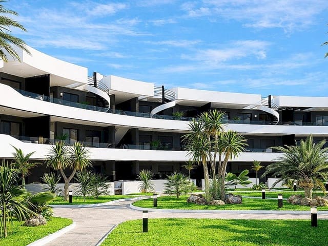 Ático de 2 habitaciones en Los Alcázares en venta con piscina garaje - 359.900 € (Ref: 9739098)