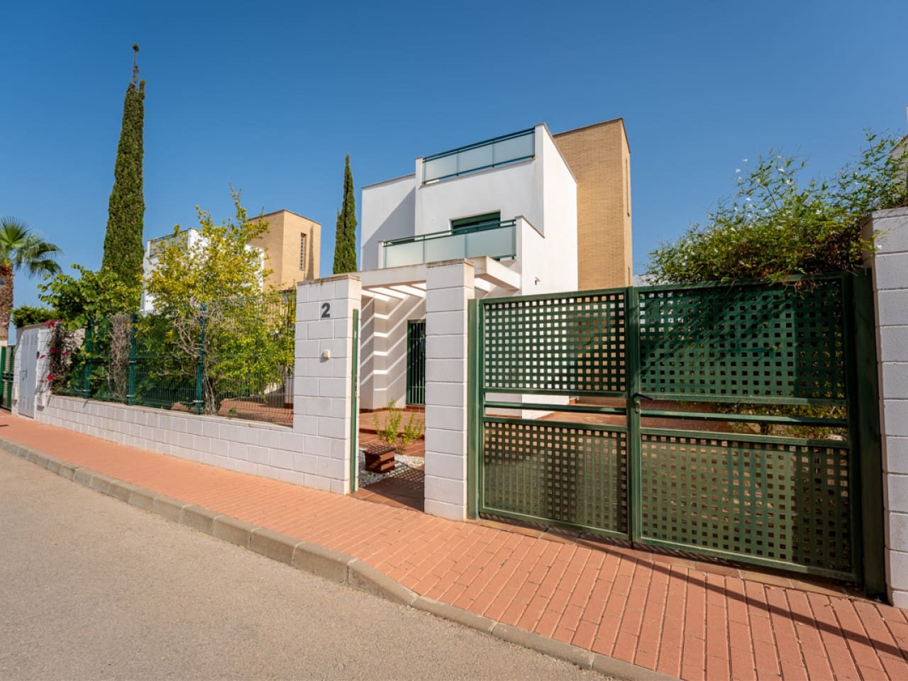 Chalet de 3 habitaciones en Rojales en venta con piscina - 330.000 € (Ref: 9742110)