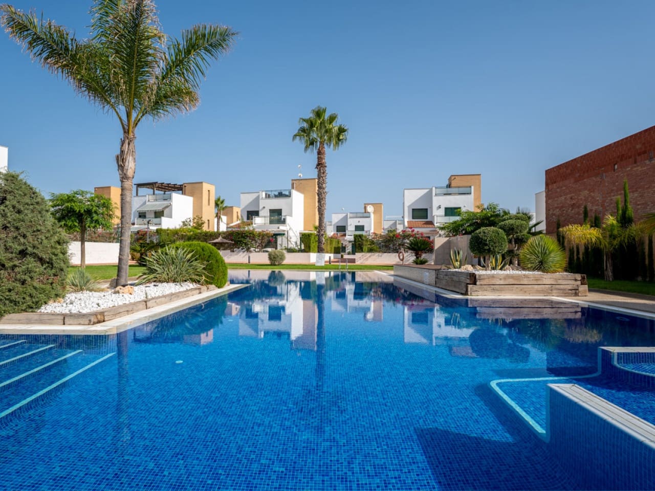 Chalet de 3 habitaciones en Rojales en venta con piscina - 330.000 € (Ref: 9742110)