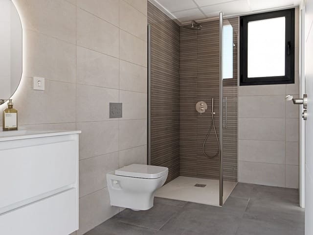 4 makuuhuone Huvila myytävänä paikassa Gran Alacant, Santa Pola mukana uima-altaan - 805 000 € (Ref: 9758915)