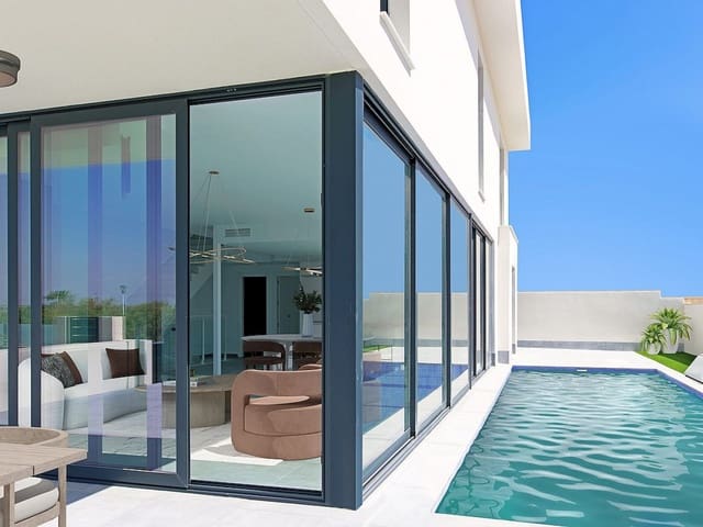 4 makuuhuone Huvila myytävänä paikassa Gran Alacant, Santa Pola mukana uima-altaan - 805 000 € (Ref: 9758915)