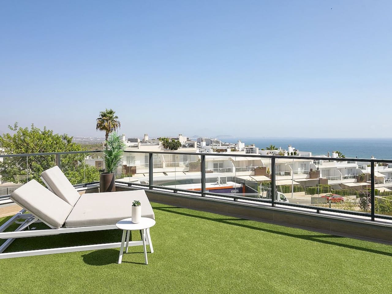 2 bedroom Apartment for sale in Gran Alacant with pool garage - € 355,000 (Ref: 9773398)