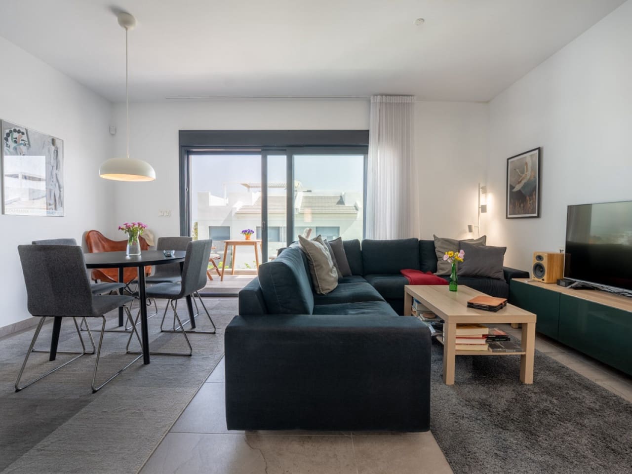 Apartamento de 2 habitaciones en Torrevieja en venta con piscina garaje - 319.900 € (Ref: 9778386)