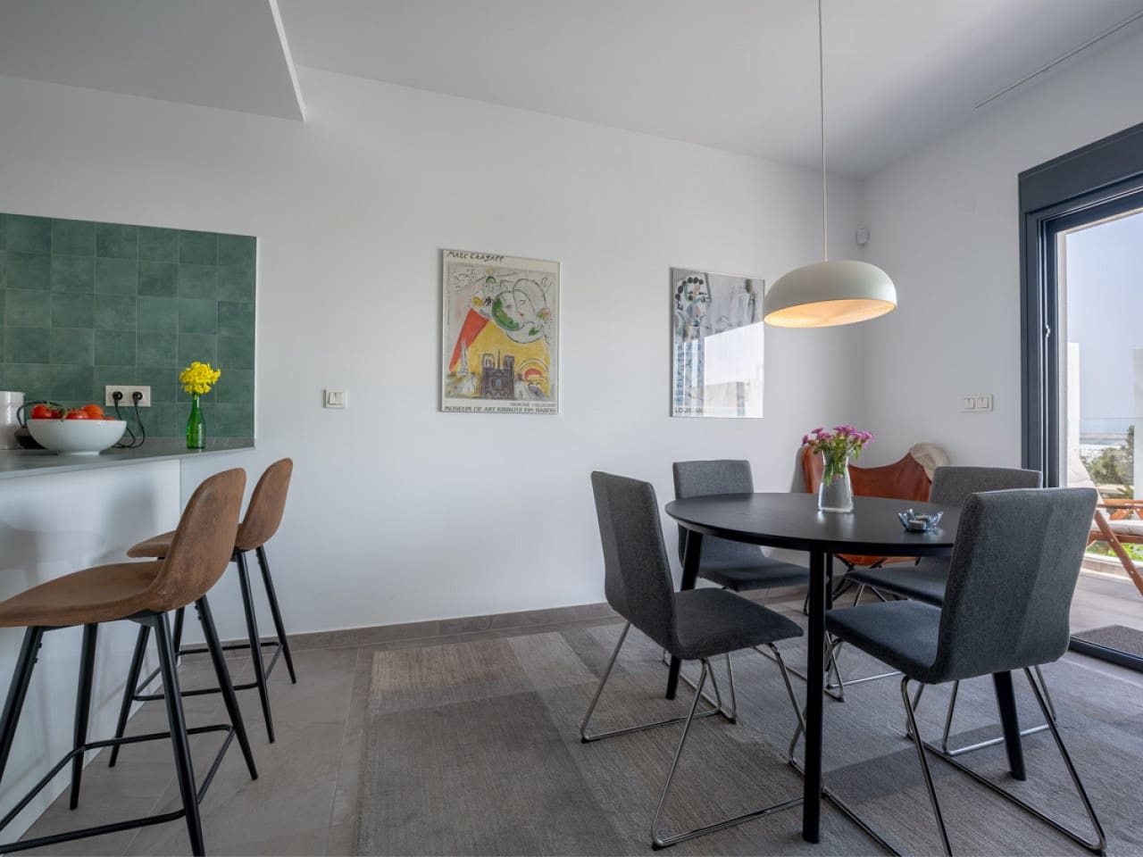 Apartamento de 2 habitaciones en Torrevieja en venta con piscina garaje - 319.900 € (Ref: 9778386)