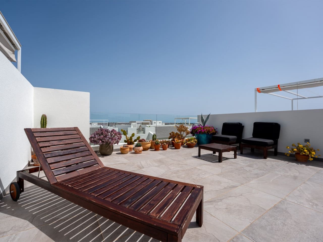 Apartamento de 2 habitaciones en Torrevieja en venta con piscina garaje - 319.900 € (Ref: 9778386)