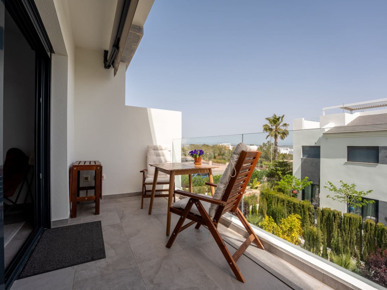 Apartamento de 2 habitaciones en Torrevieja en venta con piscina garaje - 319.900 € (Ref: 9778386)