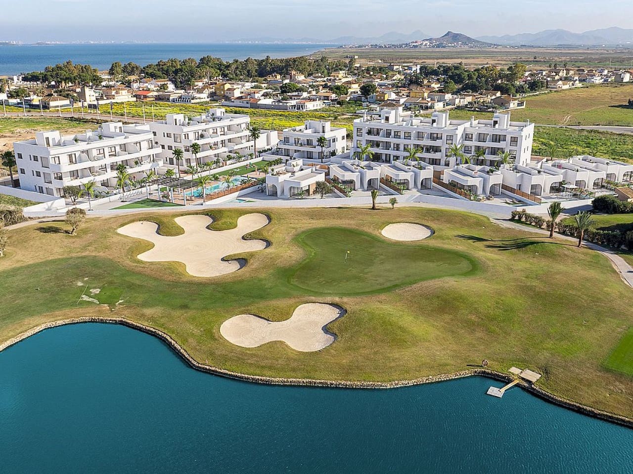 3 sypialnia Willa na sprzedaż w Los Alcazares z basenem garażem - 539 900 € (Ref: 9791291)