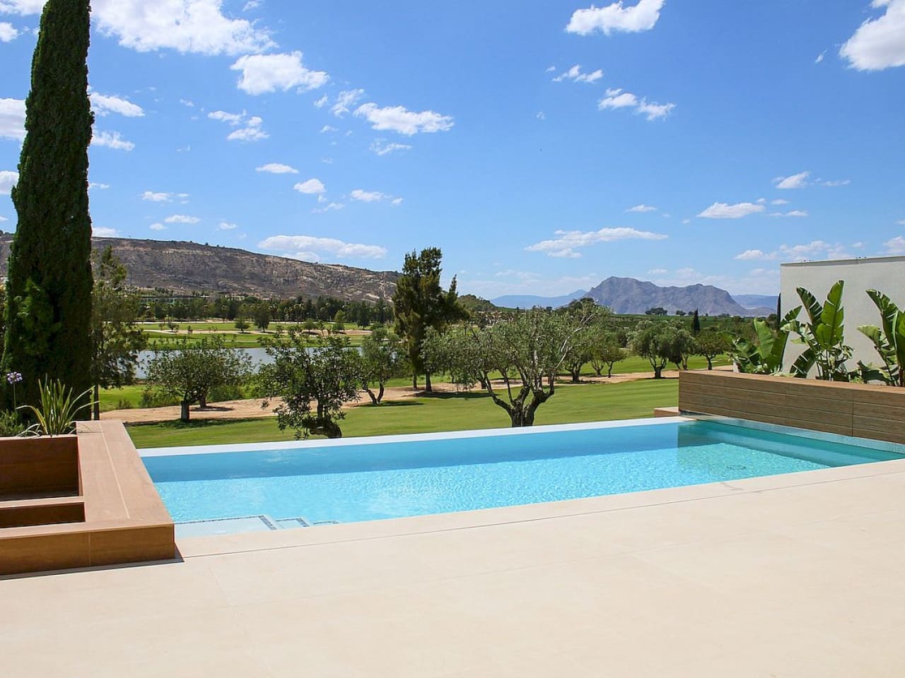 3 camera da letto Villa in vendita in Algorfa con piscina garage - 1.600.000 € (Rif: 9831960)