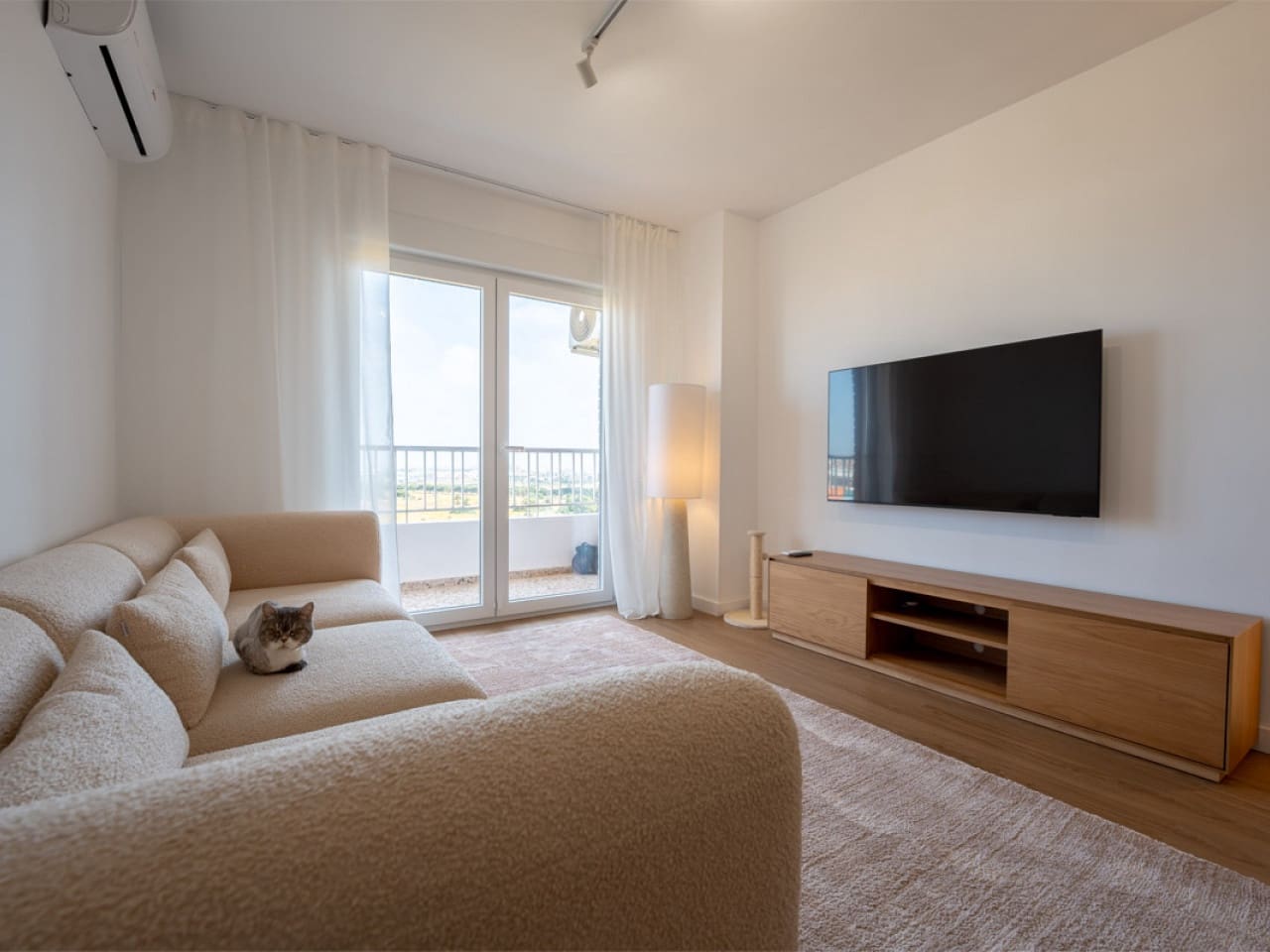 2 bedroom Apartment for sale in Torrevieja with pool - € 249,000 (Ref: 9831964)