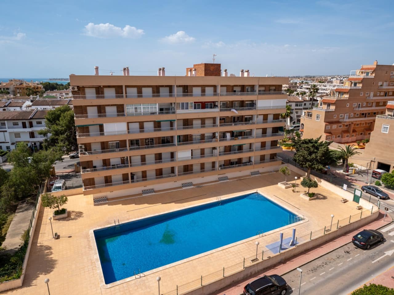 2 bedroom Apartment for sale in Torrevieja with pool - € 249,000 (Ref: 9831964)