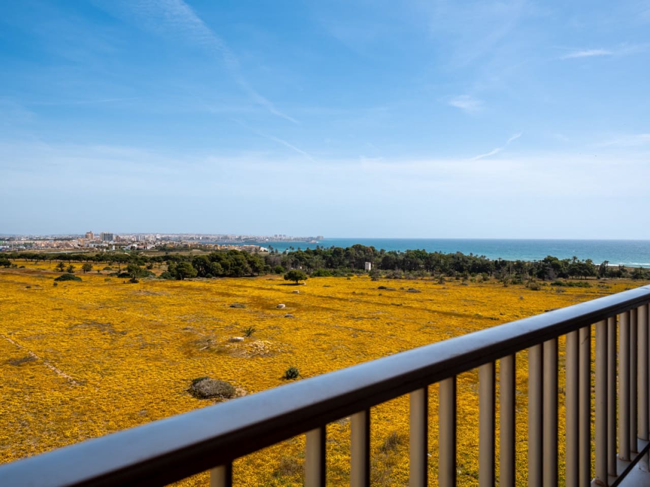 2 bedroom Apartment for sale in Torrevieja with pool - € 249,000 (Ref: 9831964)