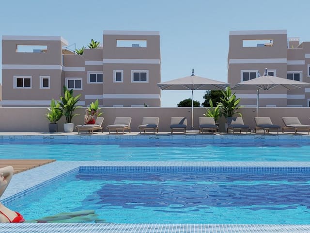 3 soveværelse Rækkehus til salg i Pilar de la Horadada med swimmingpool garage - € 284.900 (Ref: 9849744)