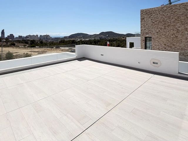 5 slaapkamer Villa te koop in Benidorm met zwembad - € 819.900 (Ref: 9860334)