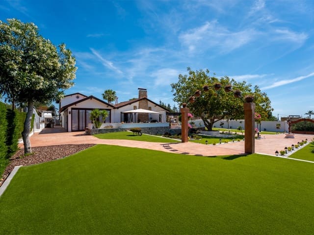 7 slaapkamer Villa te koop in Los Dolses, Orihuela met zwembad garage - € 2.200.000 (Ref: 9860336)