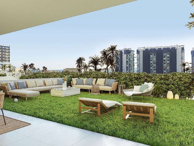 Ático de 3 habitaciones en Punta Prima, Orihuela en venta con piscina garaje - 539.000 € (Ref: 9890614)