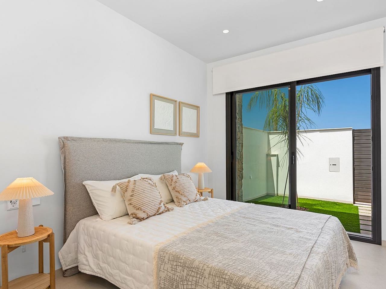 3 slaapkamer Villa te koop in Los Alcazares met zwembad - € 1.000.000 (Ref: 9892673)