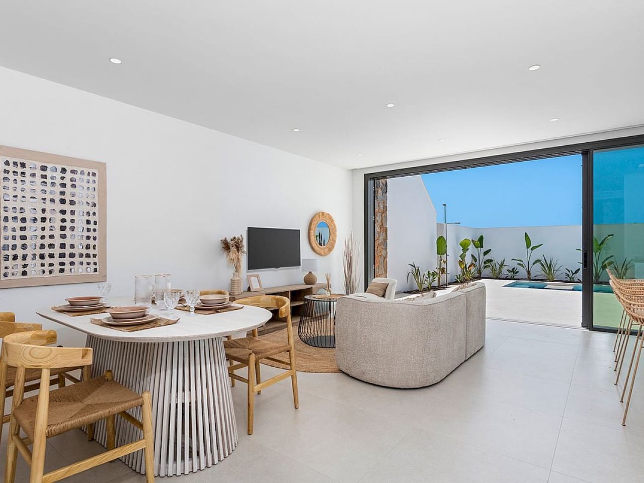 3 slaapkamer Villa te koop in Los Alcazares met zwembad - € 1.000.000 (Ref: 9892673)