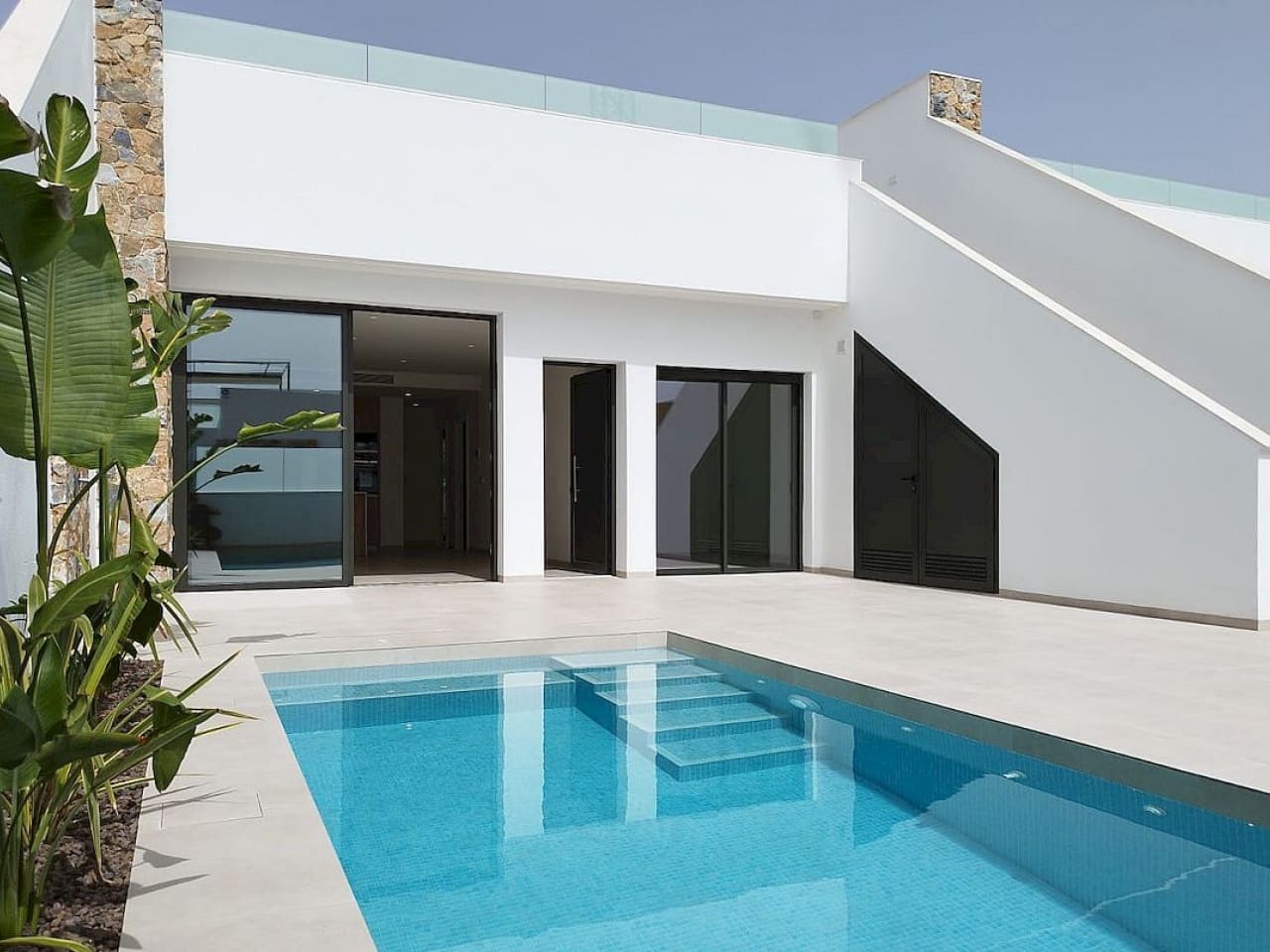 3 slaapkamer Villa te koop in Los Alcazares met zwembad - € 1.000.000 (Ref: 9892673)
