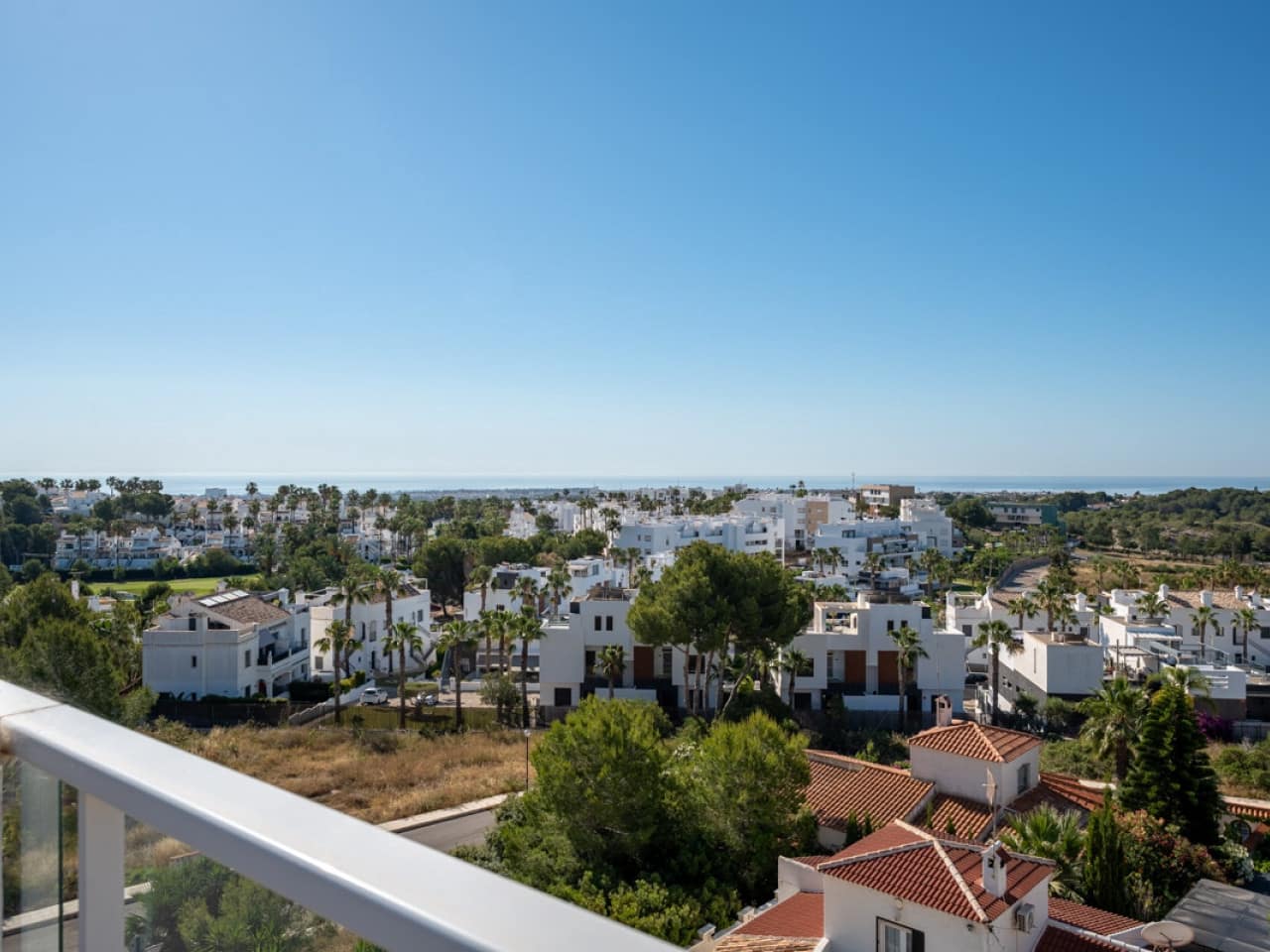 2 soveværelse Lejlighed til salg i Villamartin med swimmingpool garage - € 269.000 (Ref: 9892674)