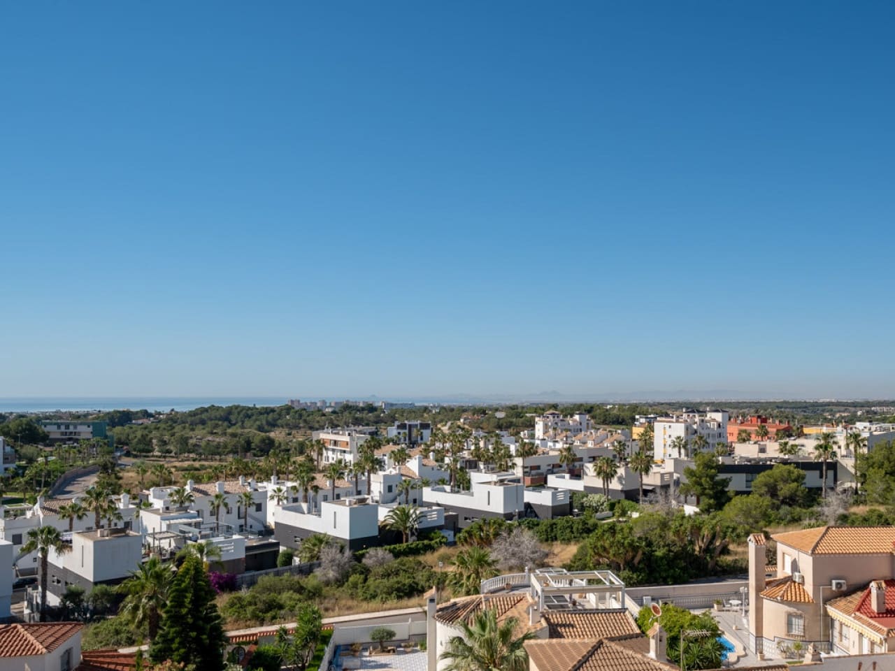 2 soveværelse Lejlighed til salg i Villamartin med swimmingpool garage - € 269.000 (Ref: 9892674)